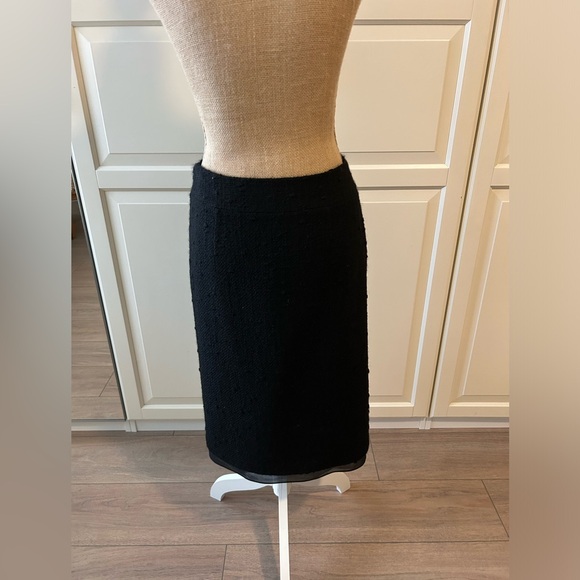 Banana Republic Black Wool Tweed Long Jacket & Skirt 2-Piece Suit Size 4 - Picture 6 of 13